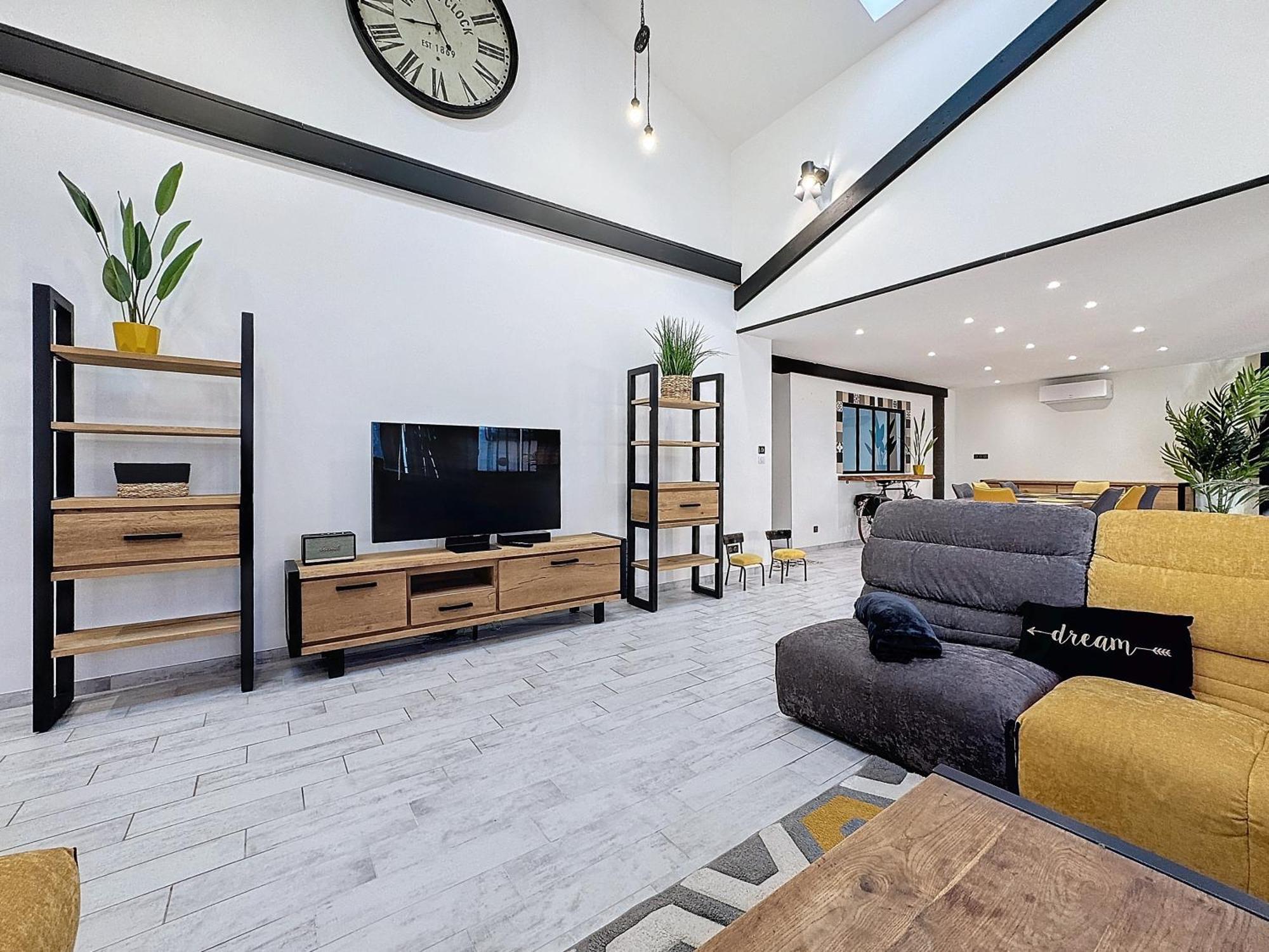 Loft Sauna 10 Personnes Centre Apartment Montlucon