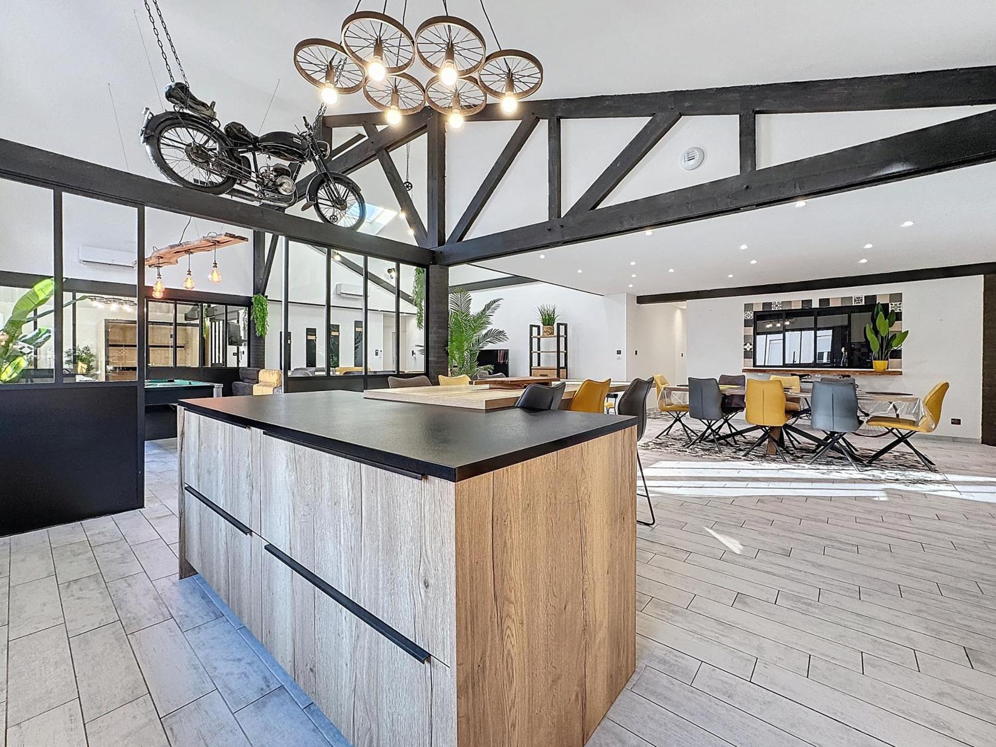 Apartment Loft Sauna 10 Personnes Centre Montlucon